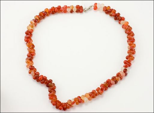 Сердоликовое колье 13585 купить в магазине Самоцветы мира