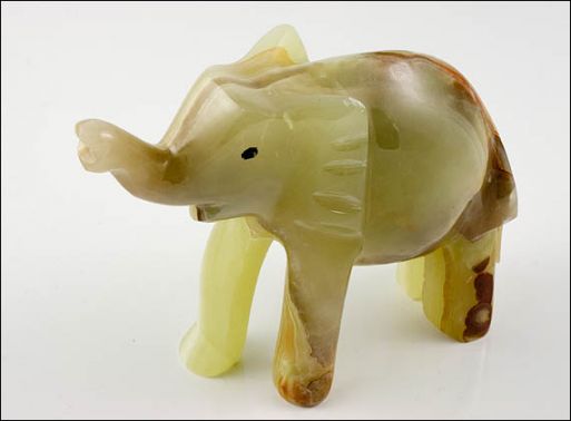 Фигурка из оникса слон 125х70х40 мм./Самоцветы мира/