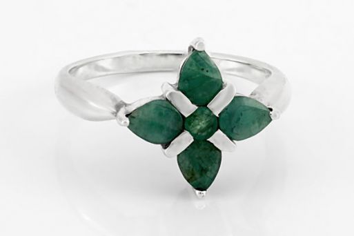 Серебряное кольцо с изумрудом 17408 купить в магазине Самоцветы мира