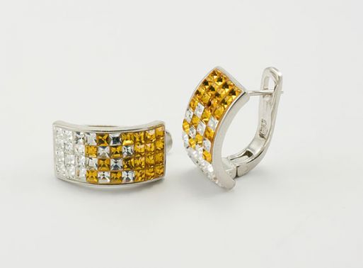 Серебряные серьги с Кристаллами Swarovski 24399 купить в магазине Самоцветы мира
