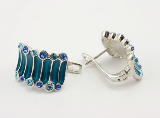 Серебряные серьги с Кристаллами Swarovski 24466 купить в магазине Самоцветы мира