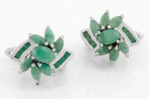 Серебряные серьги с изумрудом 25301 купить в магазине Самоцветы мира