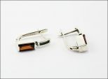 Серьги из серебра с гранатом прямоугольник 3х6 мм 28611