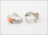 Серьги из серебра с кораллом розовым и фианитами овал 5х7 мм 29862