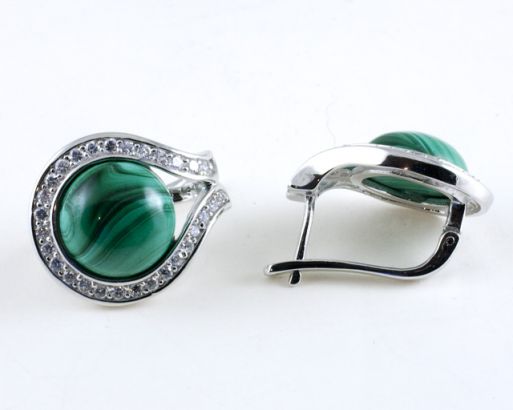 Серьги из серебра с малахитом и фианитами круг 14 мм 42032 ― Самоцветы мира