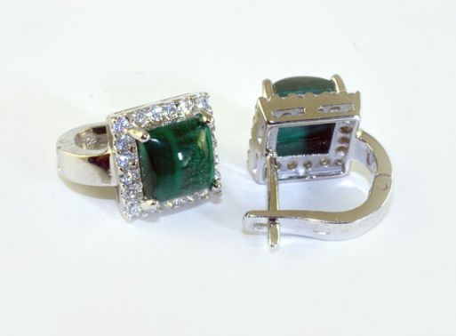 Серебряные серьги с малахитом и фианитами 42518 купить в магазине Самоцветы мира