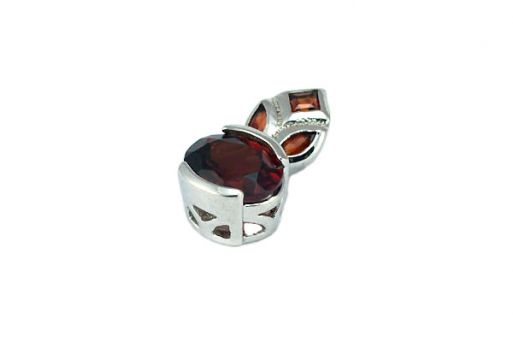 Серебряный кулон с гранатом 42681 купить в магазине Самоцветы мира
