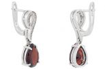Серьги из серебра с гранатом и фианитами капля 8х12 мм 42805