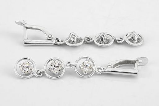 Серебряные серьги с фианитом 44840 купить в магазине Самоцветы мира