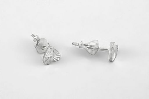 Серебряные серьги 44858 купить в магазине Самоцветы мира