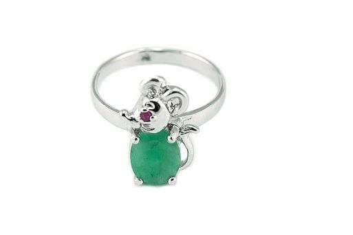 Серебряное кольцо с изумрудом 45022 купить в магазине Самоцветы мира