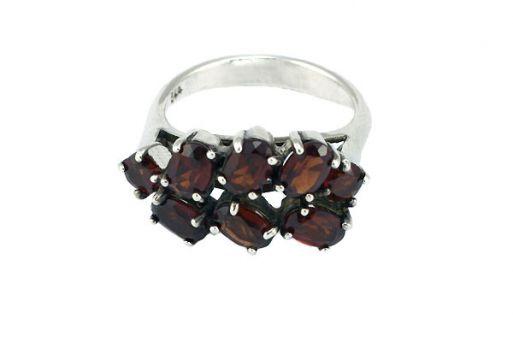 Серебряное кольцо с гранатом 45223 купить в магазине Самоцветы мира