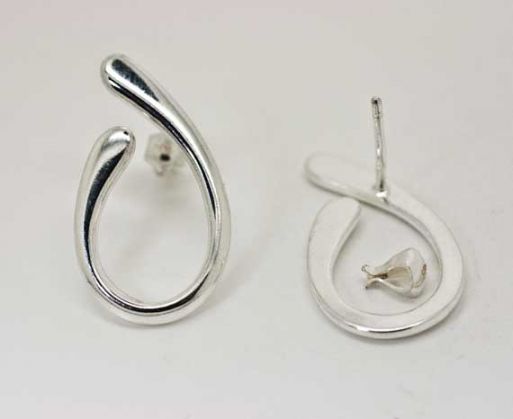 Серьги из серебра 925 пробы без камня.