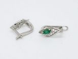 Серьги из серебра с изумрудом и фианитами маркиза 4х7 мм 47359