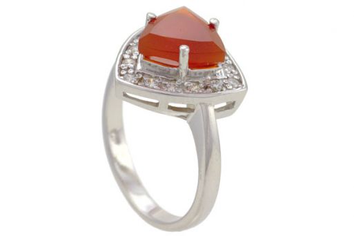 Кольцо из серебра 925 пробы с сердоликом.