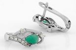 Серьги из серебра с изумрудом и фианитами капля 4х6 мм 50332