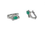 Серьги из серебра с изумрудом и фианитами капля 4х6 мм 50332