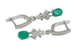 Серьги из серебра с изумрудом и фианитами овал 6х8 мм 50356