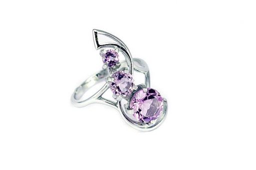 Серебряное кольцо с аметистом 51190 купить в магазине Самоцветы мира