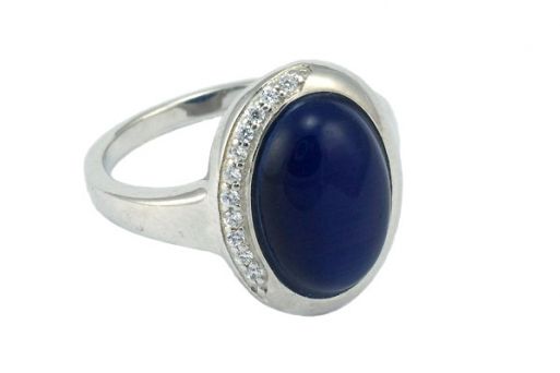 Кольцо из серебра 925 пробы с кошачьим глазом.