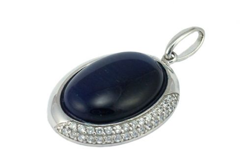 Кулон из серебра 925 пробы с кошачьим глазом.