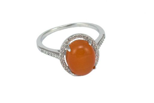 Кольцо из серебра 925 пробы с кошачьим глазом.