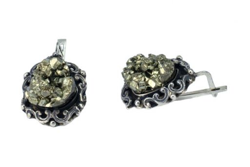 Серьги из серебра 925 пробы с пиритом.