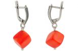 Серьги из серебра с кораллом красным кубик 9х9 мм 55122