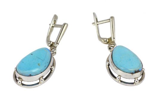 Серьги из серебра 925 пробы с бирюзой.