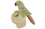 Фигурка попугай из яшмы у гнзда. Вес 100-130 гр.