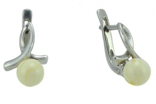 Серьги из серебра 925 пробы с янтарем.