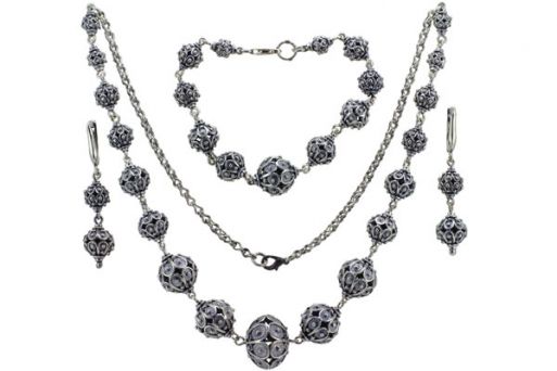 Комплект из серебра 925 пробы.