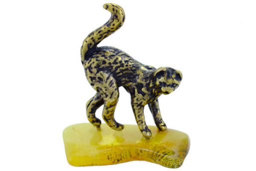 Фигурка из бронзы «Кошка на четырёх лапах» на подставке из янтаря.