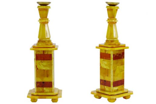 Подсвечники из янтаря.