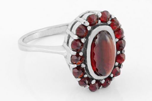 Серебряное кольцо с гранатом 58537 купить в магазине Самоцветы мира