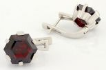 Серьги из серебра с гранатом шестигранник 12 мм 59321