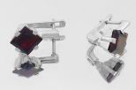 Серьги из серебра с гранатом квадрат 8х8 мм 59710