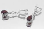 Серьги из серебра с гранатом капля 7х10 мм 59719
