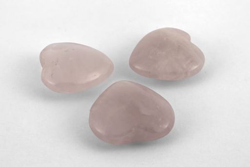 Сердце из розового кварца 60951 купить в магазине Самоцветы мира
