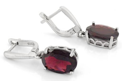 Серебряные серьги с гранатом 61467 купить в магазине Самоцветы мира