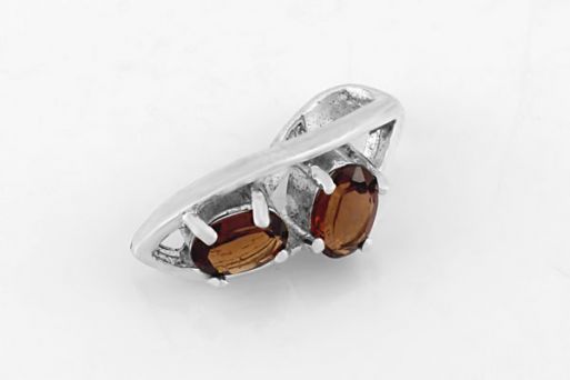 Серебряный кулон с гранатом 62719 купить в магазине Самоцветы мира