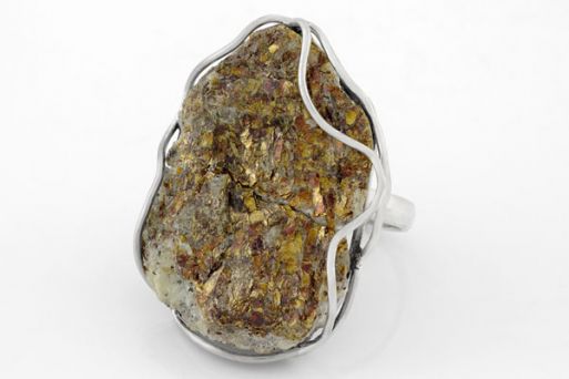 Серебряное кольцо с астрофиллитом 63738 купить в магазине Самоцветы мира