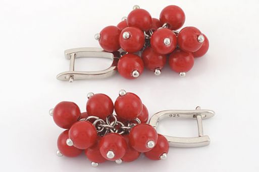 Серебряные серьги с кораллом 67184 купить в магазине Самоцветы мира