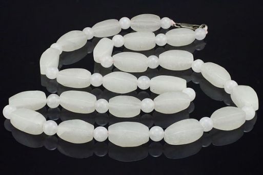 Бусы из Розового кварца.